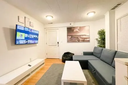 Apartment Modern 2br Ocean Block Walk To The *