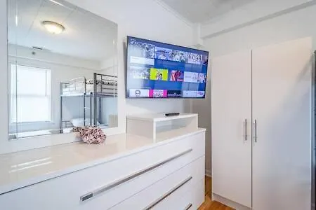 Modern 2br Ocean Block Walk To The * Ocean Stadt